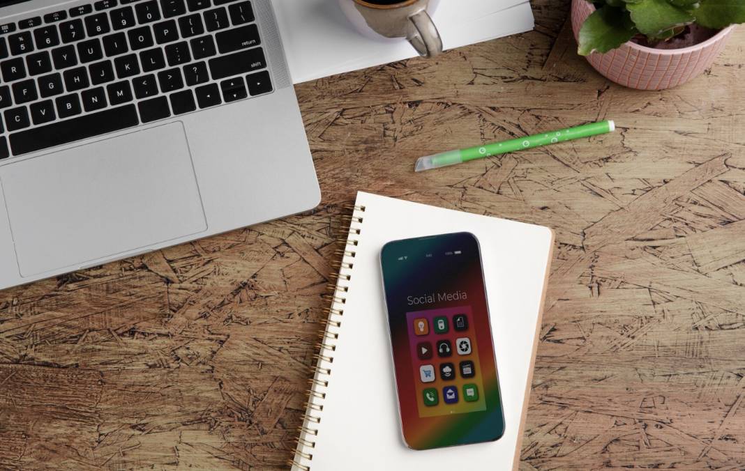APPLE'IN EN BÜYÜK GÜNCELLEMESİ YOLDA: Önümüzdeki ay yayınlanacak IOS 19 güncellemesinin 10 özelliği sızdırıldı! 1